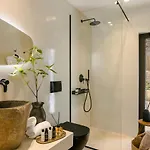 Kisterna Luxury Living *