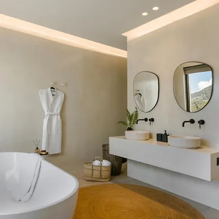 Вилла Kisterna Luxury Living
