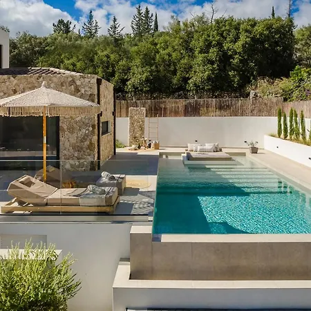 Kisterna Luxury Living Makriotika