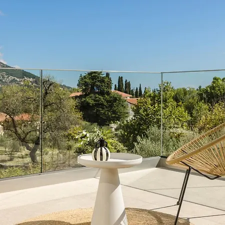 Kisterna Luxury Living Vilă